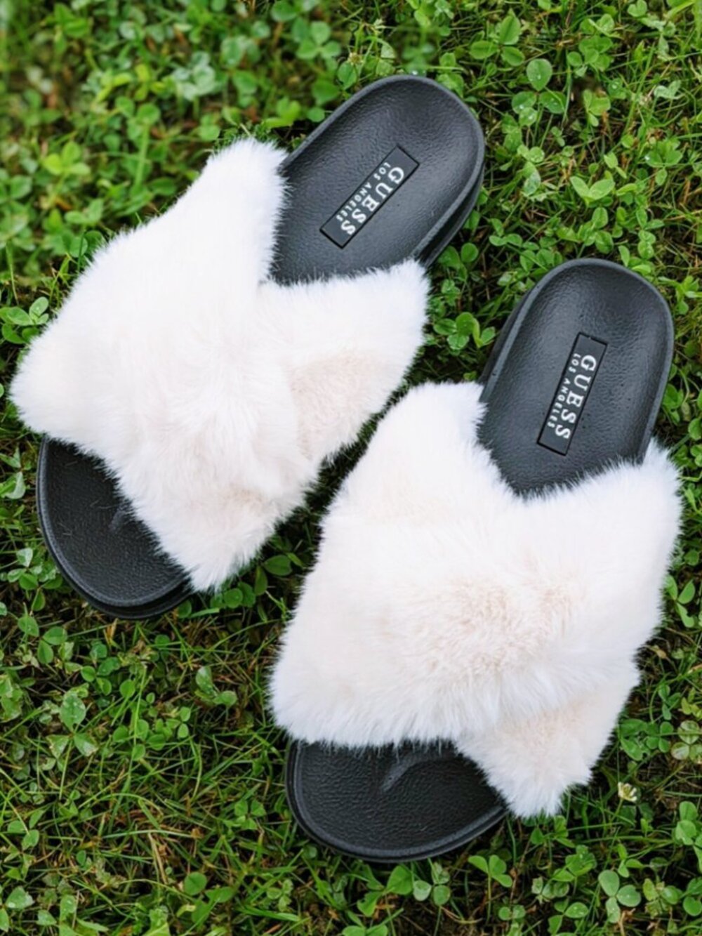 GUESS LA FAUX FUR SLIDES SLIPPERS CREAMY COZY CHIC GLAM NEW 7